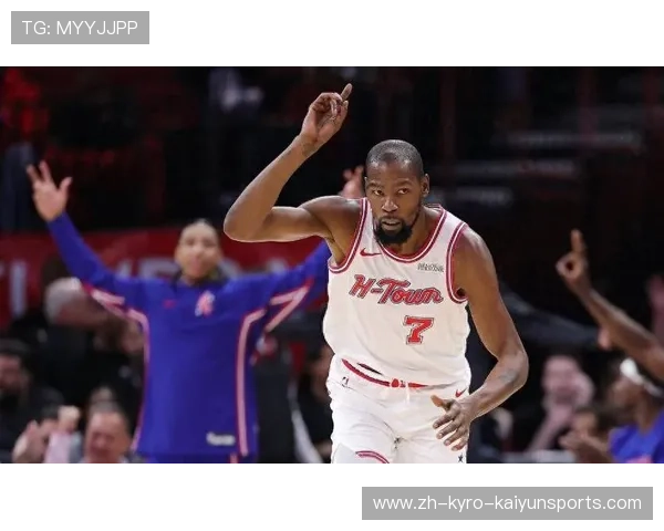 火箭队的得分后卫在历年中表现最突出的是谁